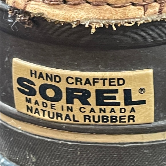 Sorel x Eddie Bauer Leather-Rubber Duck Boots - Picture 4 of 10